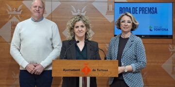 Roigé denuncia una caiguda del 91% en la venda de la Tortosa Card i acusa el govern de “deixadesa”