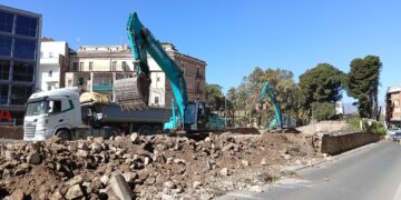 Tortosa es transforma amb la retirada del talús de l’antic pont del tren