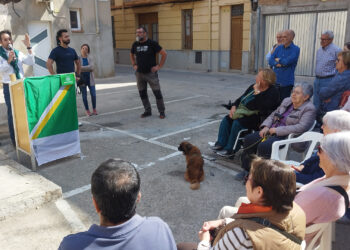 Veïns de Jesús reclamen mesures urgents i més seguretat davant la degradació del nucli antic