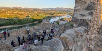 Móra d’Ebre recupera el castell amb noves millores i la descoberta del fossat del pont llevadís