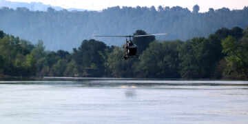Arrenca la campanya contra la mosca negra amb retard per l’alt cabal del riu