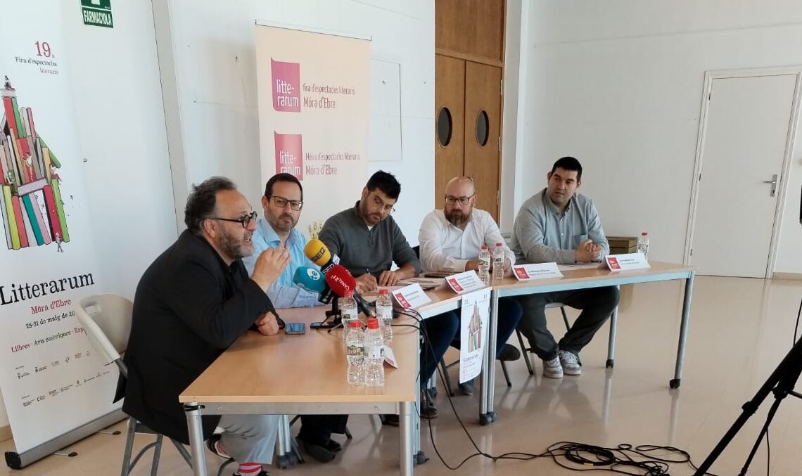 Litterarum s’expandeix i porta els espectacles literaris a Morella, Calaceit i Reus