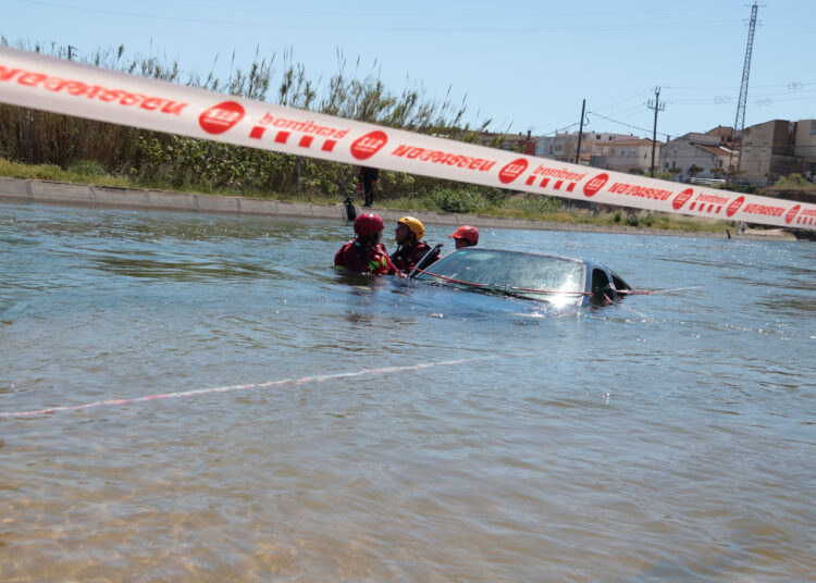 Jornades de Rescat Aquàtic a les Terres de l’Ebre: Bombers entrenen per afrontar els reptes del canvi climàtic
