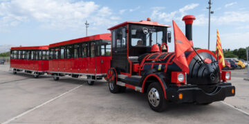 El tren turístic de Tortosa s’exposa a Expoebre coincidint amb el centenari del Carrilet