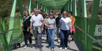 La Via Verda de la Val de Zafán ja arriba al mar: s’inauguren els 27 quilòmetres de nova extensió