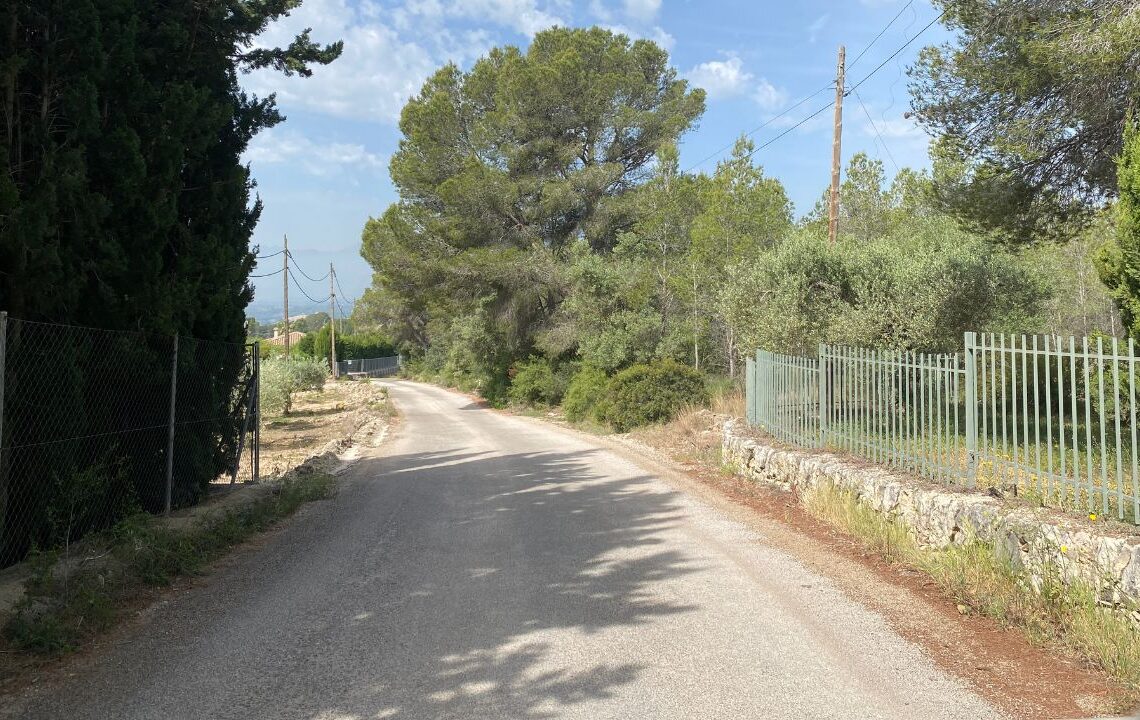 El govern de Tortosa rebutja les insinuacions de Junts en l’asfaltatge del Célio i reivindica el rigor tècnic de les obres