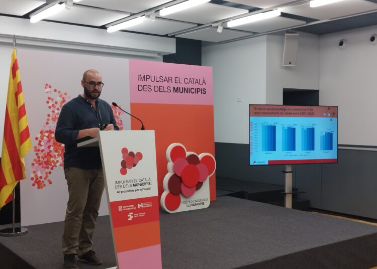 Política Lingüística dona eines als ajuntaments per reforçar l’ús social del català
