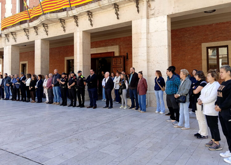 Tortosa condemna el crim masclista que va acabar amb la vida d’una dona al març