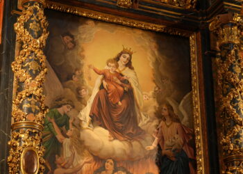 La Catedral de Tortosa presenta la restauració del retaule barroc de la Mare de Déu del Carme