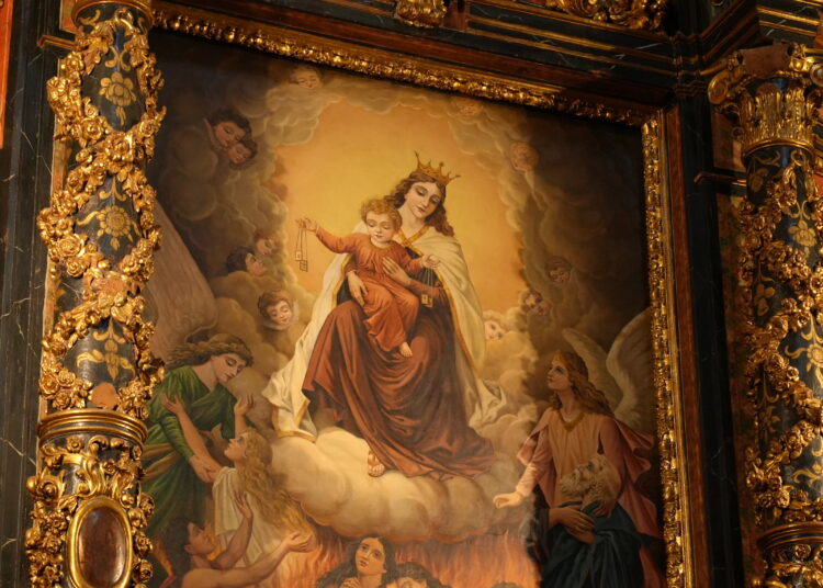 La Catedral de Tortosa presenta la restauració del retaule barroc de la Mare de Déu del Carme