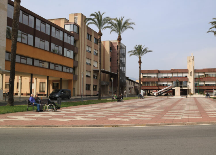 Lleixà defensa la gestió dels comptes sanitaris en un nou ple tens entre govern i oposició
