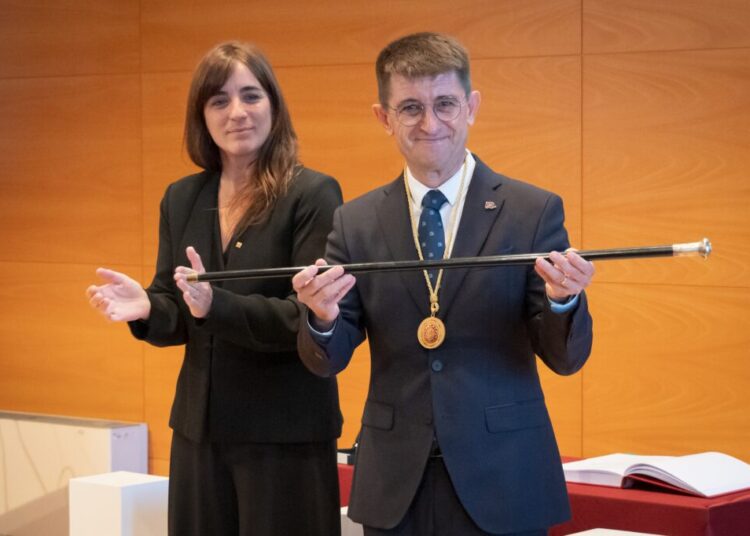 Josep Pallarès és investit de nou rector de la URV amb l’objectiu de ‘posar les persones al centre’