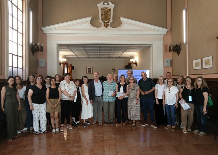 El Procés Comunitari de Tortosa reforça la cohesió social amb la participació de més d’un centenar de professionals