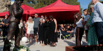 Sentit homenatge al bomber Antonio Serrano quan es compleix un any de la seva mort