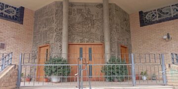 Els vitralls de Campredó connecten l’església de Sant Joan Baptista amb la Sagrada Família