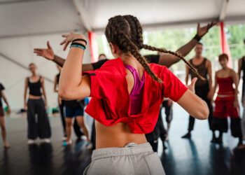 Vertebra Dansa tanca amb èxit de participació la primera edició a Tortosa