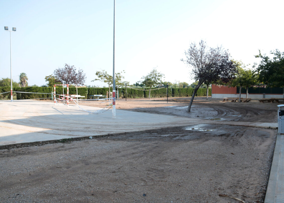 La Ràpita reforça la protecció contra les inundacions a l’escola Horta Vella amb un nou mur de formigó