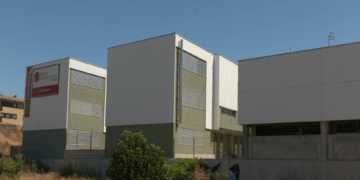 Canvi de direcció a l’institut Cristòfol Despuig després que la ja exdirectora suspengués l’avaluació d’Educació