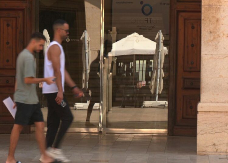 Set detinguts a Tortosa per una trama d’empadronaments fraudulents