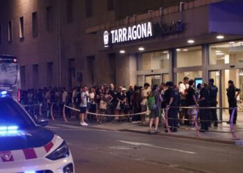 Creix el malestar pel caos ferroviari durant l’eclipsi: els usuaris reclamen explicacions