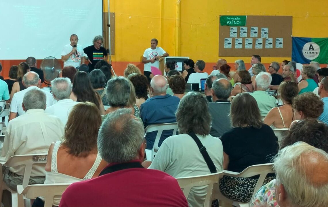 Unes 150 persones constitueixen a Jesús la Plataforma pel Territori contra el model del PLATER