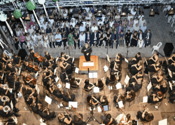 ‘Quan la música també fa festa: les bandes al centre d’Amposta’, per Gabriel Perles