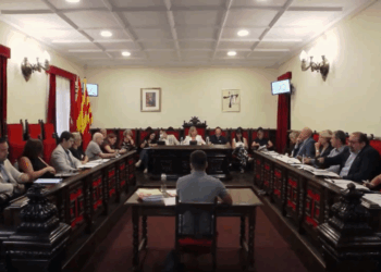 La gestió dels empadronaments tensa el debat al ple de Tortosa