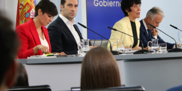  El govern espanyol recupera el descompte de 20 cèntims als carburants