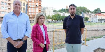 Junts per Tortosa reclama canalitzacions d’aigua i un paviment més resistent al segon aparcament d’Adif