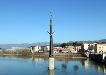 La llei de memòria fixa un any per retirar el monument franquista de Tortosa